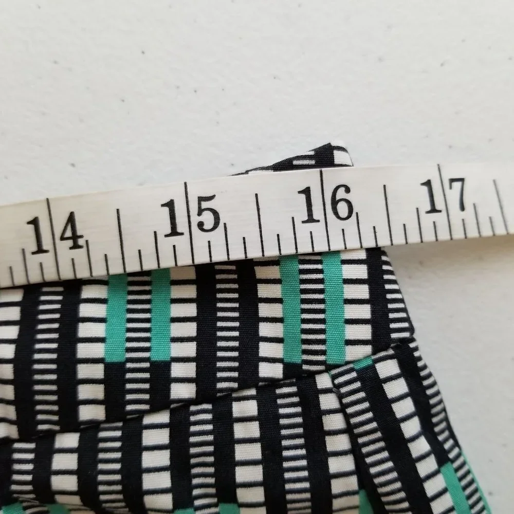 Gap 6 Chino Shorts Flat front black white green‎ geometric faux pockets